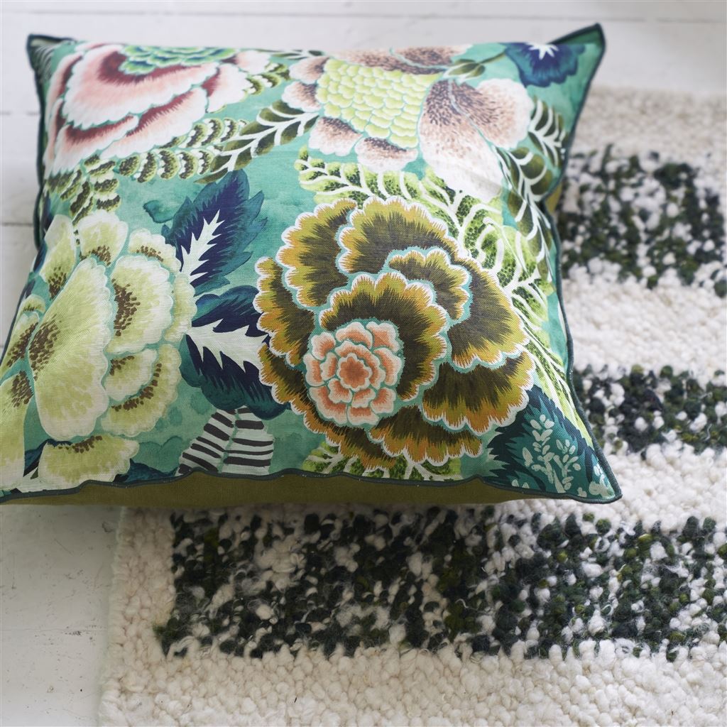 Rose de Damas - Jade - Cushion - 22" X 22"