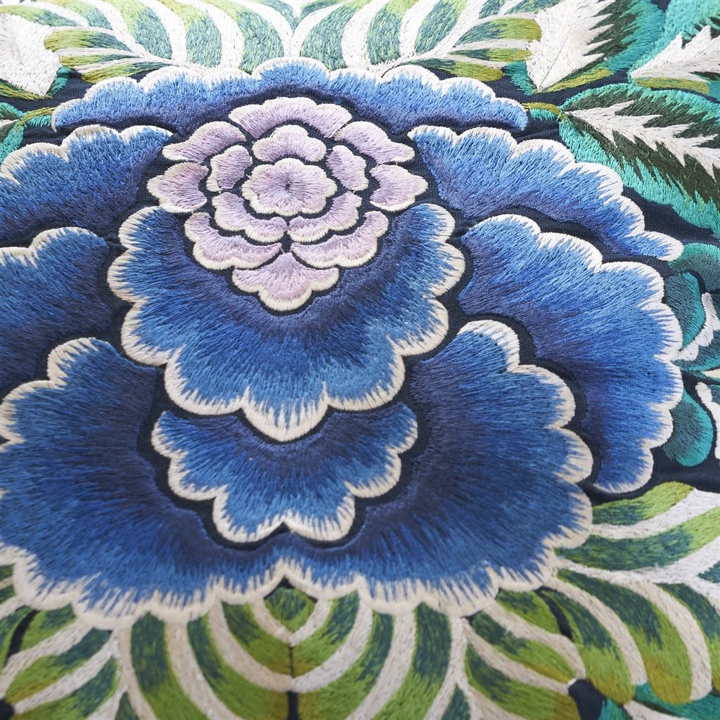 Rose de Damas Embroidered - Indigo - Cushion - 20" x 20"