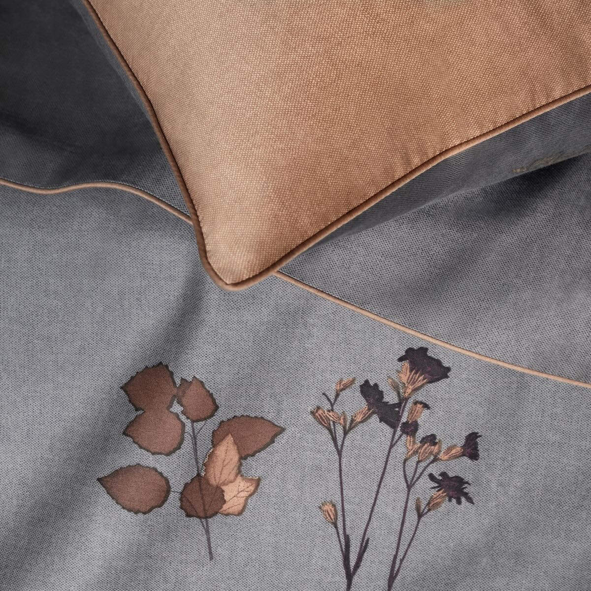 Hugo Boss Midnight Flowers Bedding by Yves Delorme