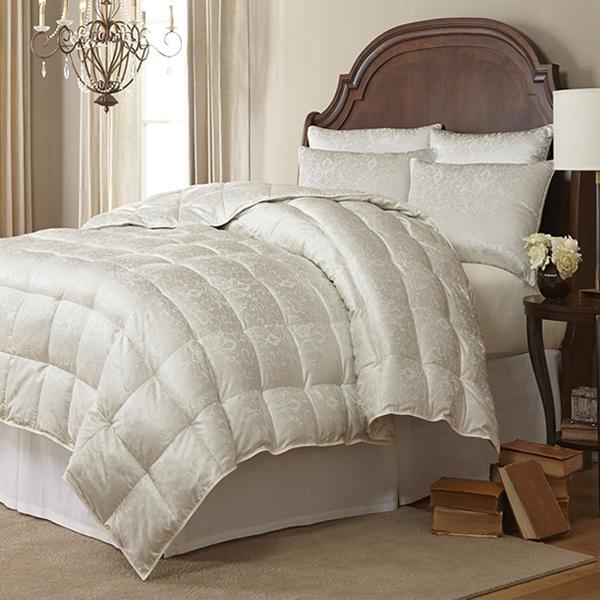 Eliasa Iceland Eiderdown Comforter by Downright | Fig Linens