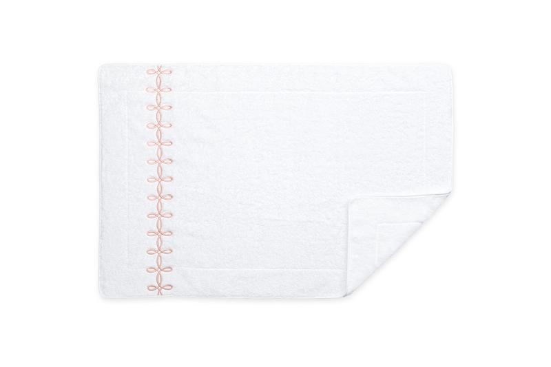 Matouk Gordian Knot Tub Mat in Blush | Fig Linens