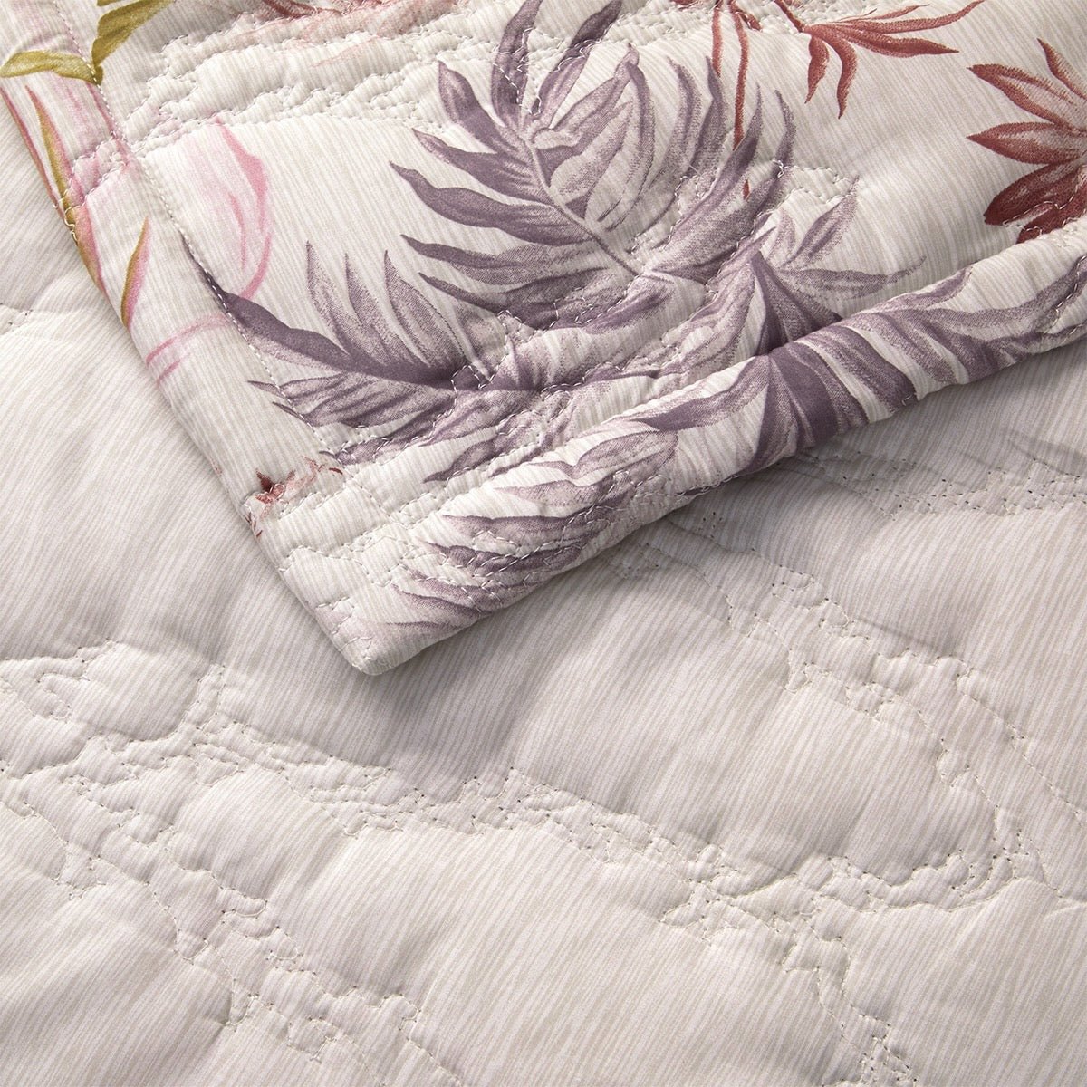 Detail of Quilt Fabric Solid Reverse - Fresque Quilted Coverlet - Yves Delorme Bedding