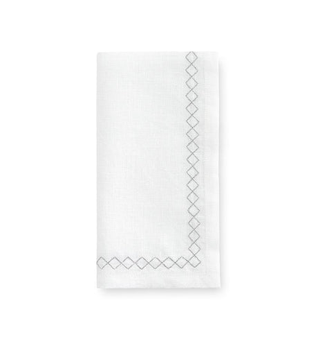 Sferra Table Linen Perry Tablecloth and Napkin Fig Linens