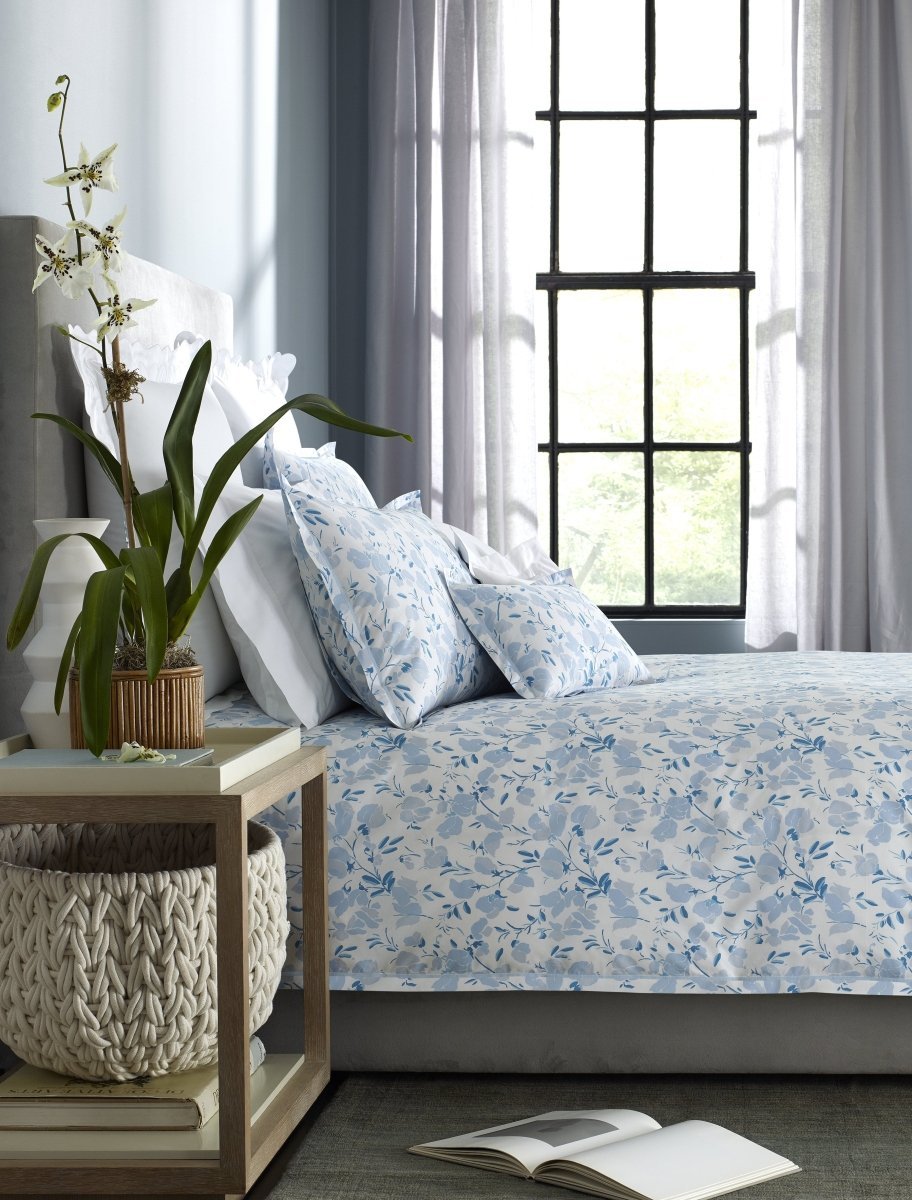 Matouk Alexandra Bed Linens on Bed- Fig Linens