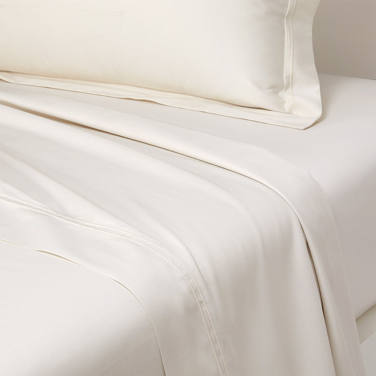 Fig Linens - Triomphe Sheeting by Yves Delorme - Ivory sheets and cases