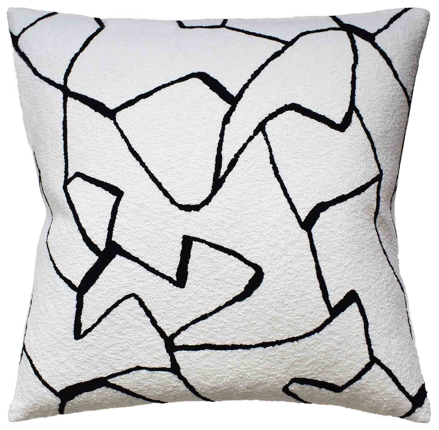 https://www.figlinensandhome.com/cdn/shop/products/Bark_Cloth_Noir_Ryan_Studio_Pillow.jpg?v=1692356237