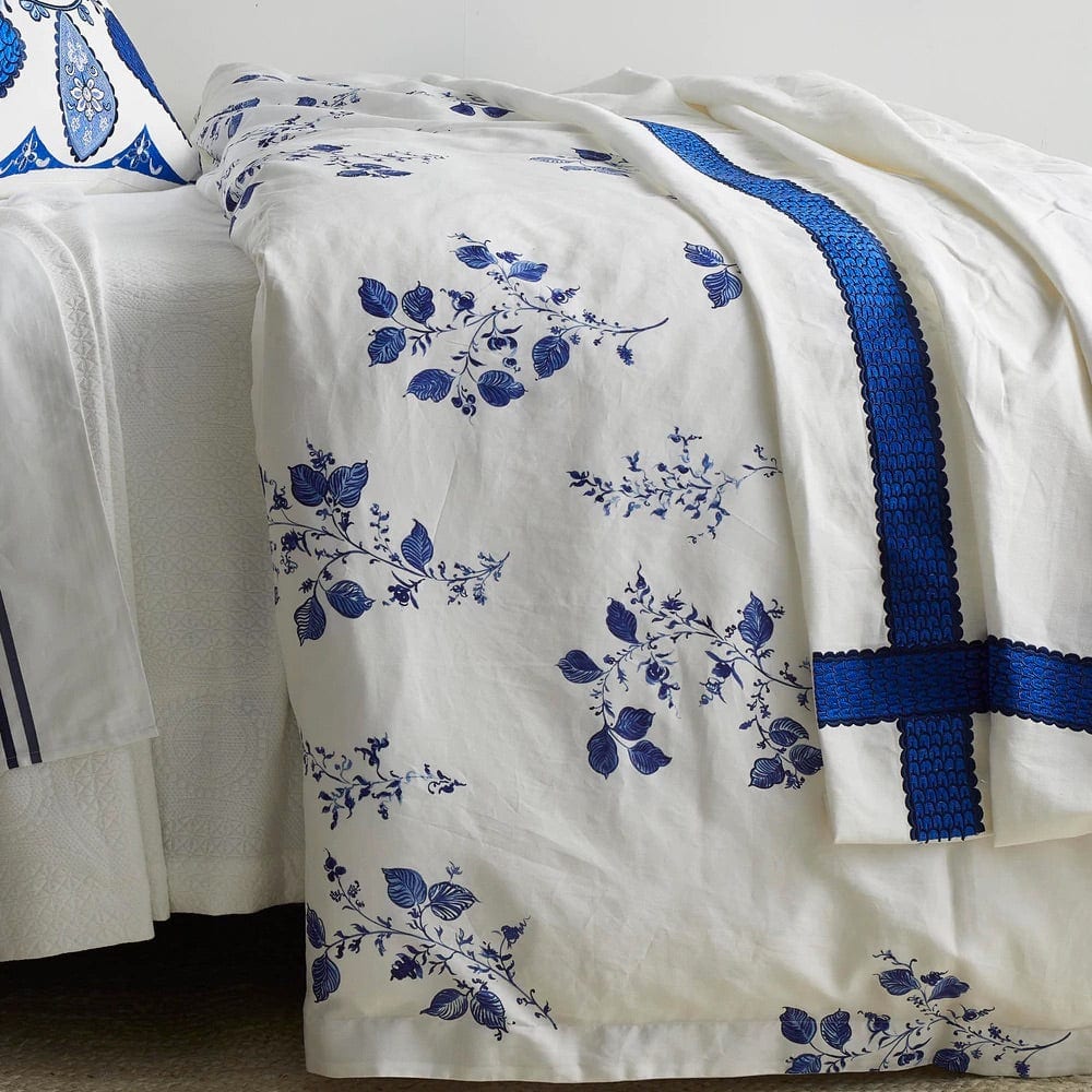 Lifestyle - Iznik Indigo Throw | The Met x Ann Gish - Fig Linens