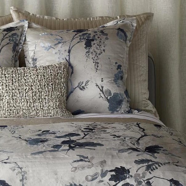 Lifestyle - Jardin Fleur Silver Bedding by Ann Gish | Fig Linens