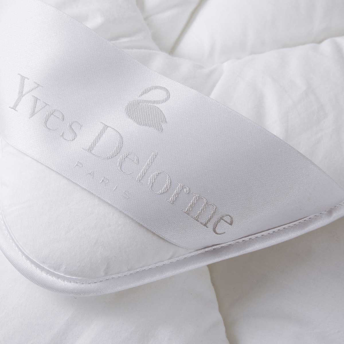 Actuel Anti-Allergy Down Alternative Comforter by Yves Delorme