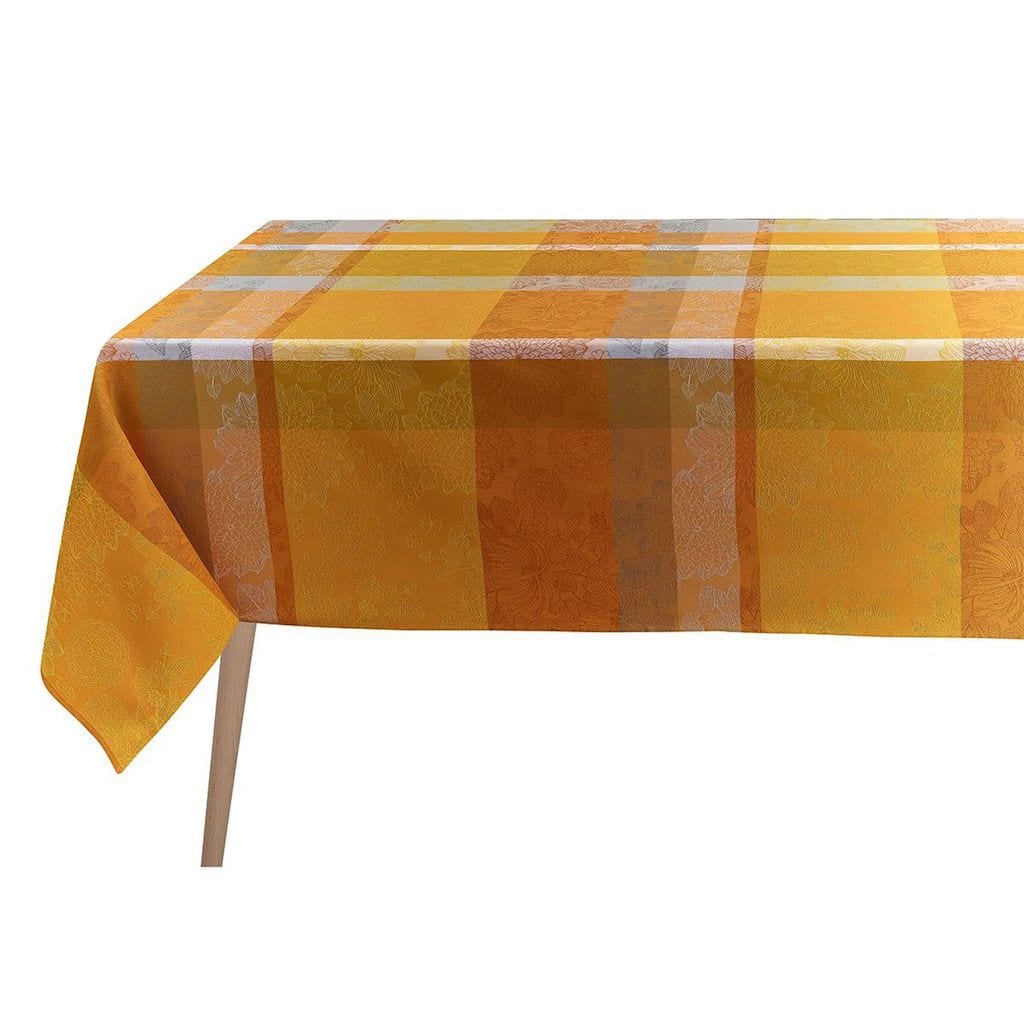 Fig Linens Le Jaquard Francais Marie Galante Pineapple Tablecloth